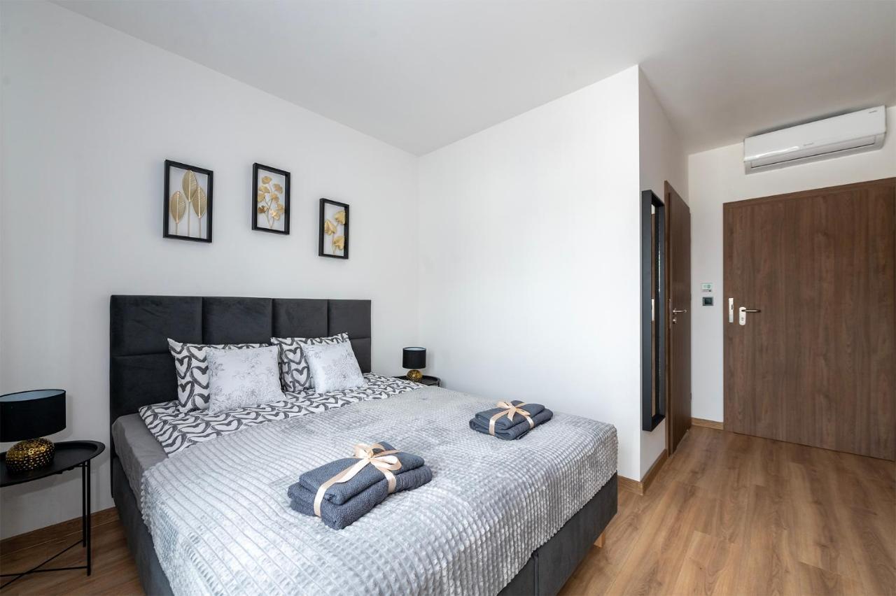 Apartamenty Rio Skarbimierz-Osiedle Skarbimierz Osiedle Extérieur photo